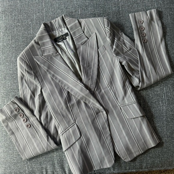 id collection Jackets & Blazers - ID Collection Pinstripe Blazer